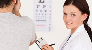 И хотя лазерная коррекция зрения может быть отличным вариантом для всех, у кого есть проблемы с глазами, такие как близорукость, гиперметропия и астигматизм, различные доступные технологии могут помочь людям, думающим в долгосрочной перспективе: для заинтересованных людей в возрасте примерно 40 лет и старше мы можем порекомендовать всеобъемлющий и комплексный вариант лечения, PresbyVisionTM