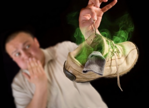 Неприємний запах від ніг і взуття викликає дискомфорт у оточуючих