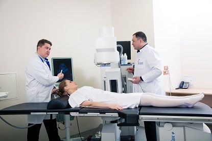Загальна схема лікування включає в себе руйнування (видалення) конкременту і корекцію метаболічних порушень (профілактику повторного каменеутворення)