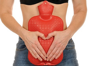 Лікувати цистит у жінок в домашніх умовах потрібно з зняття больового синдрому і прискореного сечовипускання