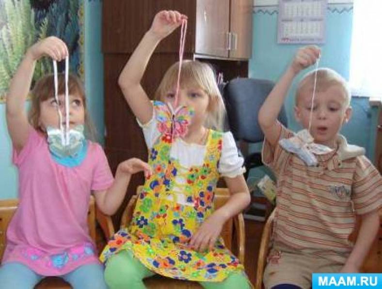 Гра для розвитку мовного дихання «сдуй метелика з квітки»   Приступаючи до розвитку у дитини фізіологічного дихання, необхідно сформувати сильний плавний ротової видих