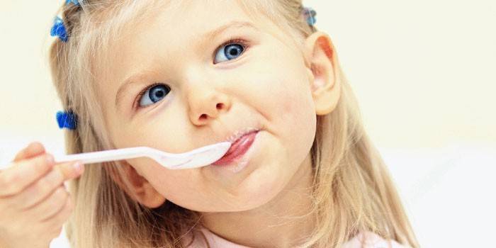 Вся ця суміш виводиться організмом за допомогою сильного проносу, організм поступово зневоднюється, слабшає