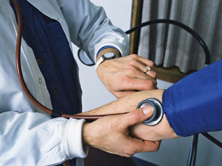 Майже кожна людина знає про негативний вплив підвищеного тиску на організм, але не всі вважають за потрібне контролювати його і тримати в нормі, мотивуючи це тим, що це їх «робочий тиск»