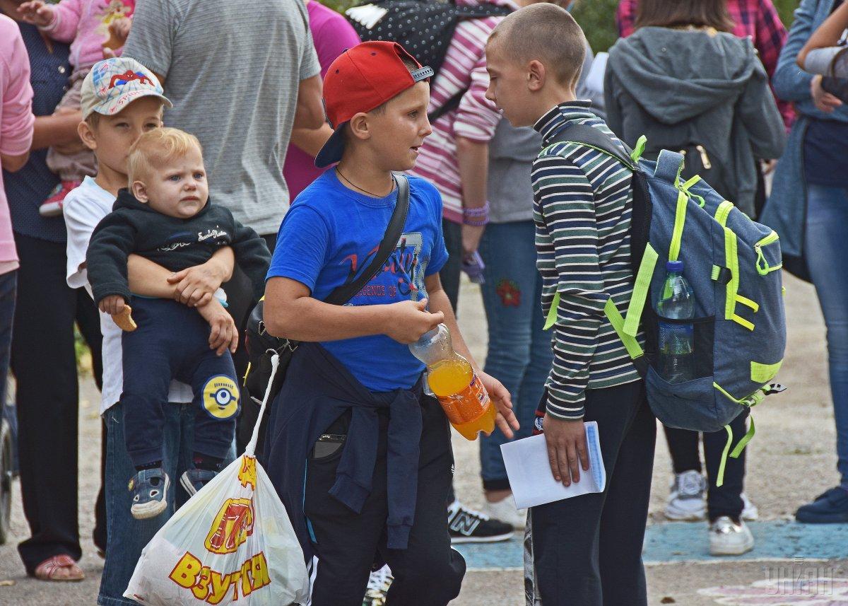 У Скадовськ вже привезли півтисячі школярів