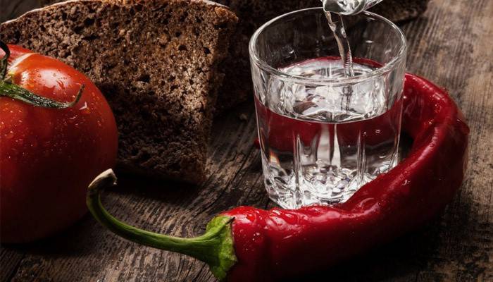 Чи допомагає горілка з перцем при застуді