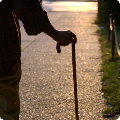 Інсульт головного мозку - що вимагає невідкладної медичної допомоги стан, при якому відбувається раптове порушення мозкових функцій внаслідок недостатнього кровопостачання головного мозку