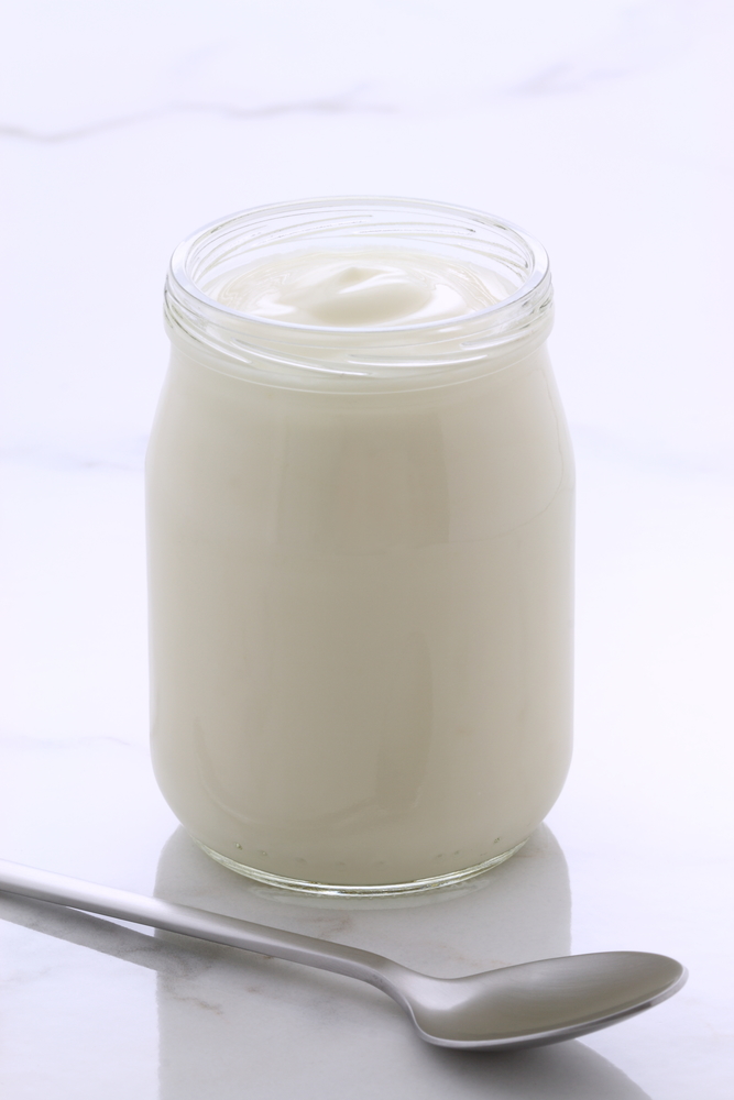 Зверни увагу, що в магазинах ти знайдеш йогурти пастеризовані і «живі»