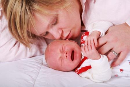 Кишкові коліки у новонароджених дітей зустрічається дуже часто