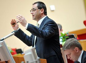 Борис Щасний (Фото: Філіп Яндоурек, Чеське радіо)   До речі, під час прийняття закону про дозвіл використовувати марихуану в лікувальних цілях, Борис Щасний, який очолював тоді комітет парламенту з охорони здоров'я, голосував проти