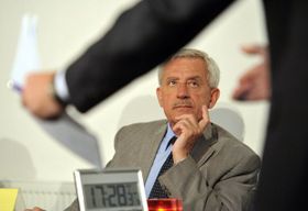 Колишній міністр Леош Гегер (Фото: Філіп Яндоурек, Чеське радіо)   Політики, лікарі, громадські діячі та пацієнти клінік впевнені, що «простоює» рік з гаком закон запрацює дуже швидко