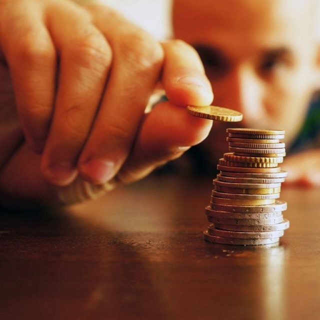 Ми проаналізували найпоширеніші способи отримати гроші швидко і законно