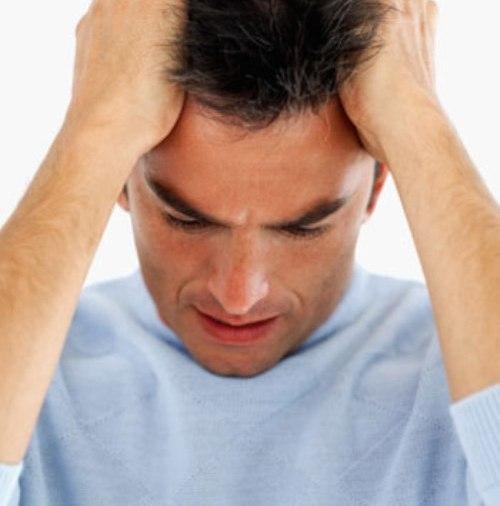 Уретра - це канал, по якому проходить сеча, потрапляючи в зовнішнє середовище при сечовипусканні