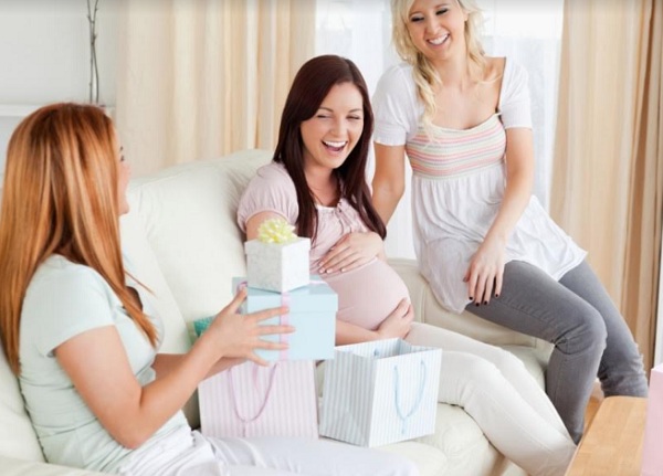 Що корисно буде для майбутньої матусі і її малюка, читайте в нашому огляді