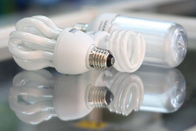 АП спробувала пролити світло на вплив енергозберігаючих ламп на здоров'я