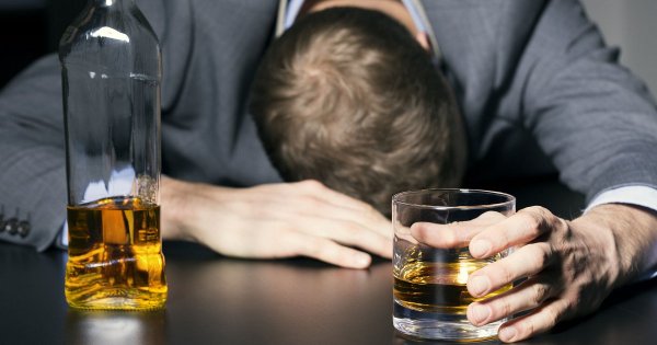 У Росії хочуть на етикетках спиртних товарів випустити етикетки із зображенням шкоди алкоголю на внутрішні органи людини